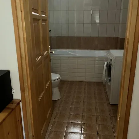 Pensión Almagyar